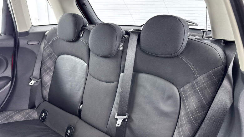 MINI Hatchback 1.5 Cooper 5dr Petrol Hatchback